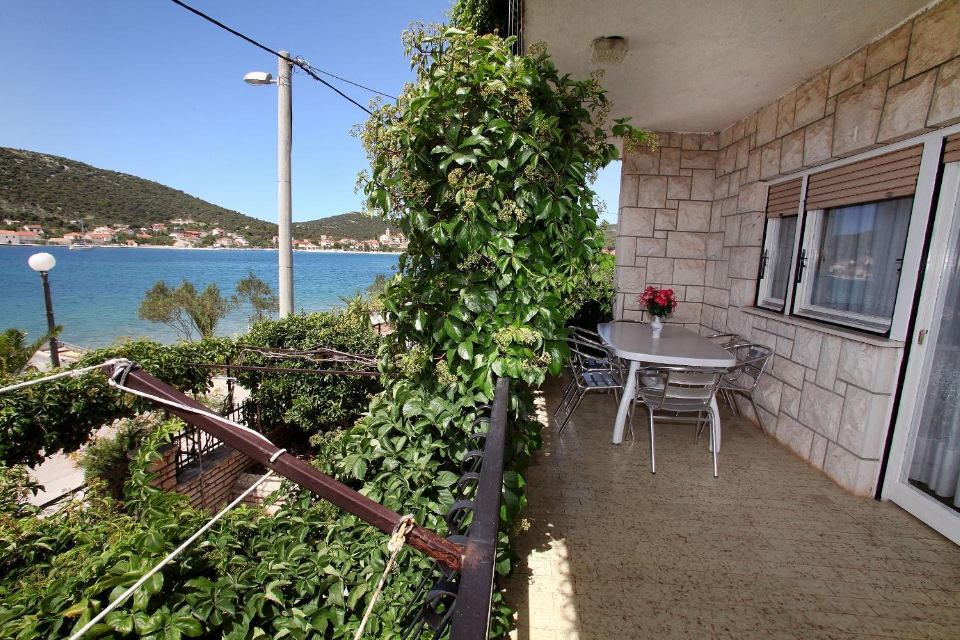 Mar Apartment